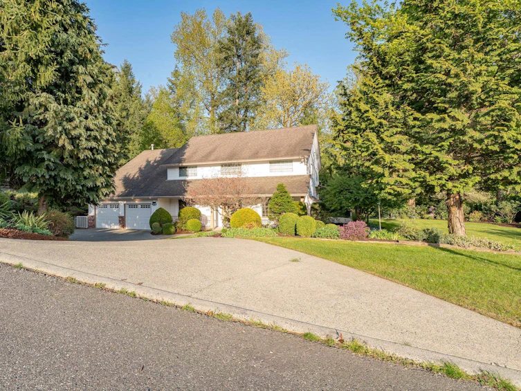 5070 242 Drive, Langley, BC, V2Z 2M9 - 2
