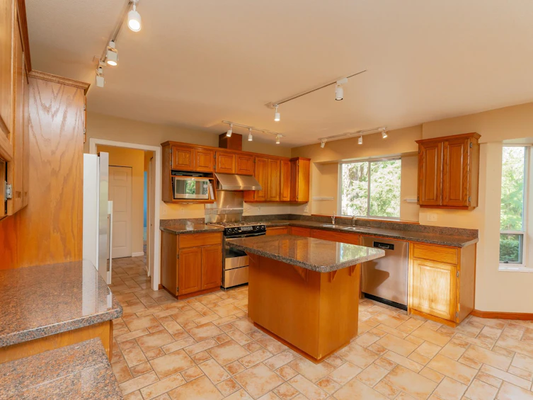 5070 242 Drive, Langley, BC, V2Z 2M9 - 14