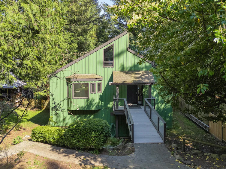 1311 Hillcrest Road, Bowen Island, BC, V0N 1G1 - 29