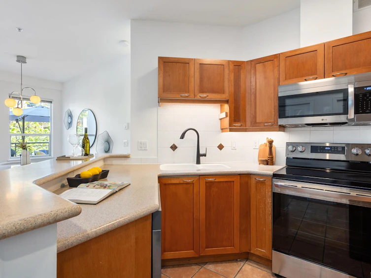 209-131 W 3rd Street, North Vancouver, BC, V7M 1E7 - 21