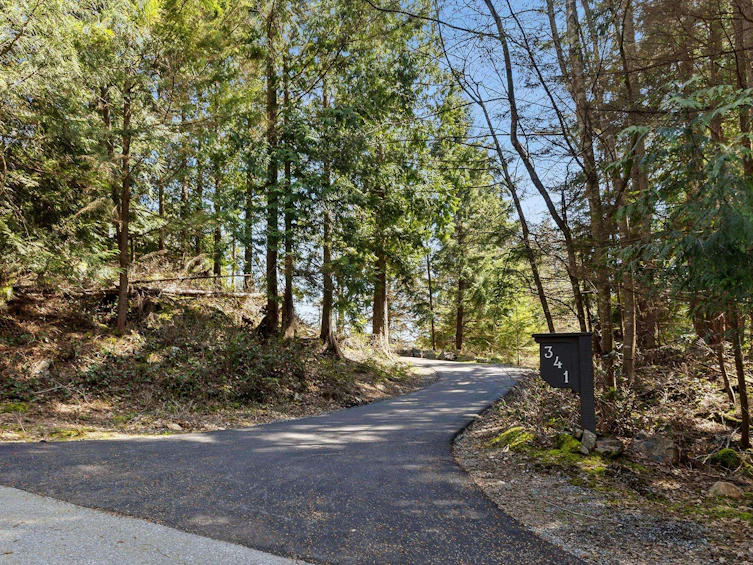 341 Aerie Tree Lane, Bowen Island, BC, V0N 1G2 - 34