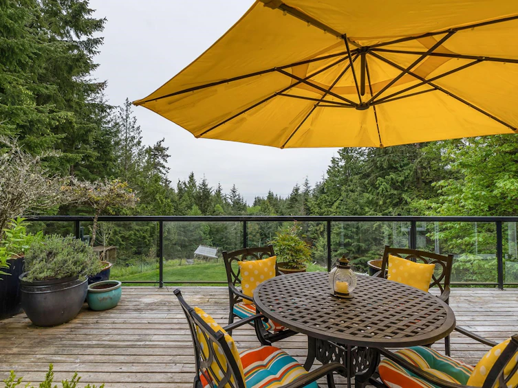 341 Aerie Tree Lane, Bowen Island, BC, V0N 1G2 - 11