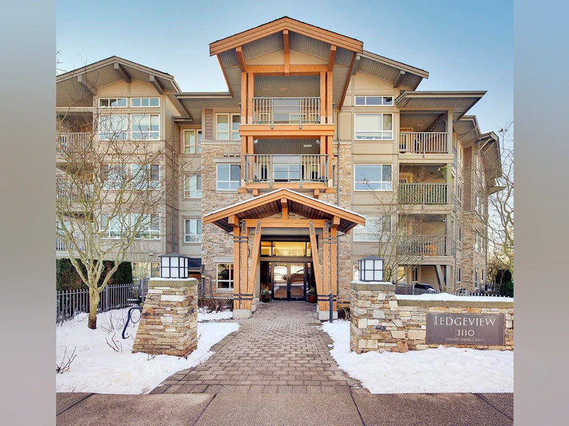 207 - 3110 Dayanee Springs Boulevard, Coquitlam BC V3E 0B4