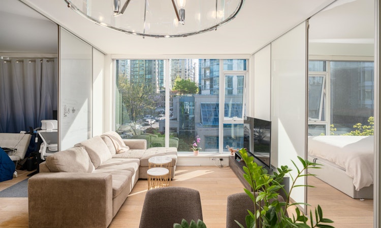 403-1409 W Pender Street