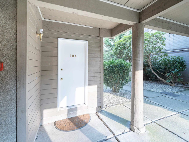 104-9143 Saturna Drive, Burnaby, BC, V3J 7K1 - 3
