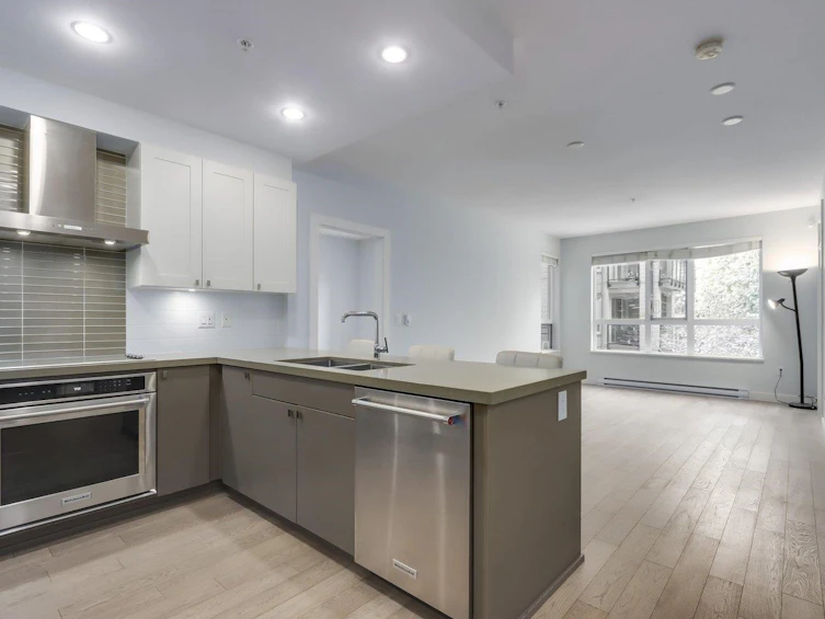 202-3399 Noel Drive, Burnaby, BC, V3J 0G8