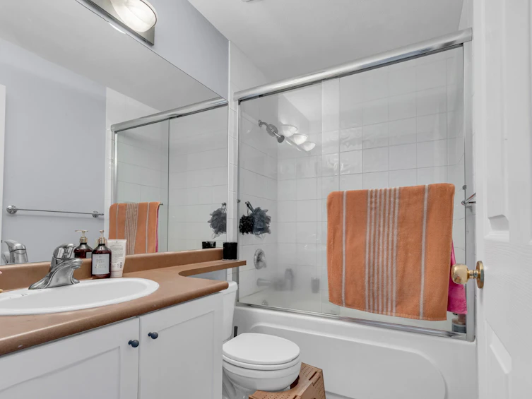 202-9580 Prince Charles Boulevard, Surrey, BC, V3V 1S6 - 20