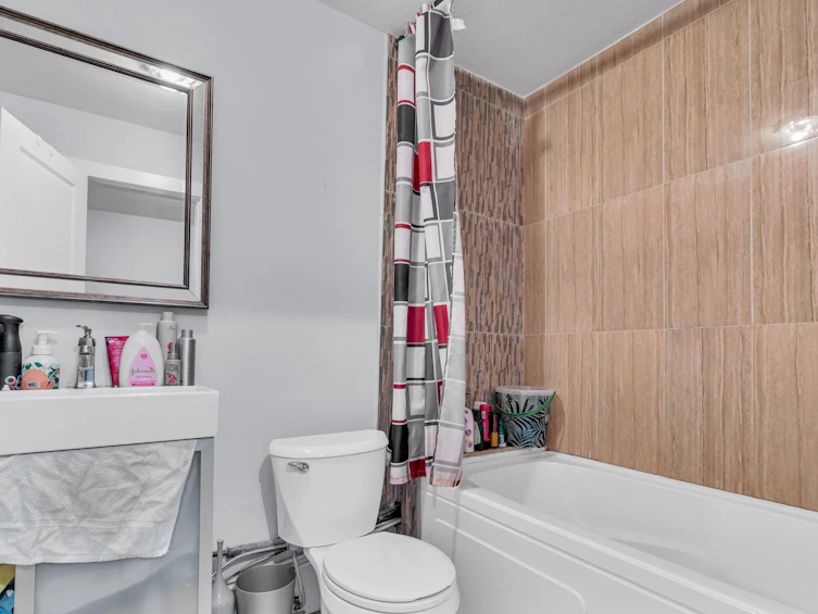 202-9580 Prince Charles Boulevard, Surrey, BC, V3V 1S6 - 24