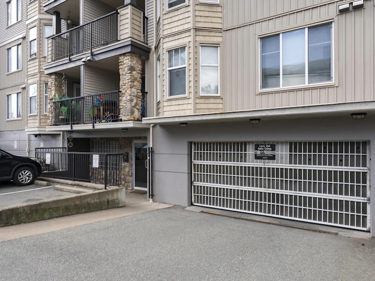 310-5438 198 Street, Langley, BC, V3A 1G2 - 32