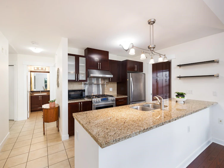 305-1468 St. Andrews Avenue, North Vancouver, BC, V7L 0A8 - 15