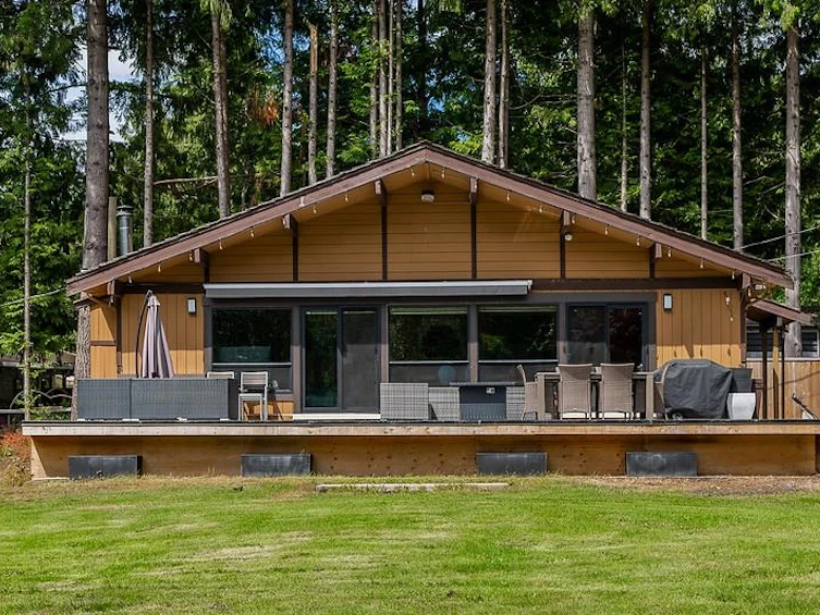 1680 Columbia Valley Road, Cultus Lake, BC, V2R 4X2 - 4