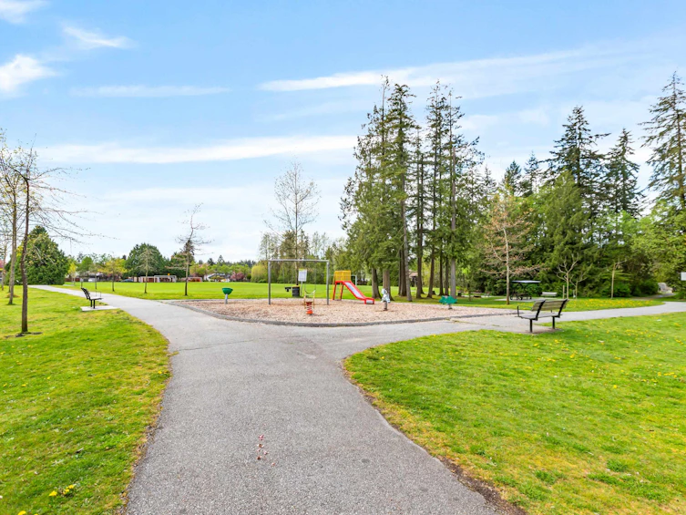 15063 98 Avenue, Surrey, BC, V3R 5W9 - 26