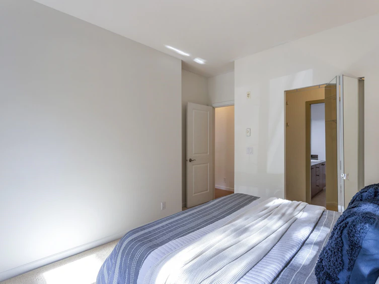 205-14 E Royal Avenue, New Westminster, BC, V3L 5W5 - 16