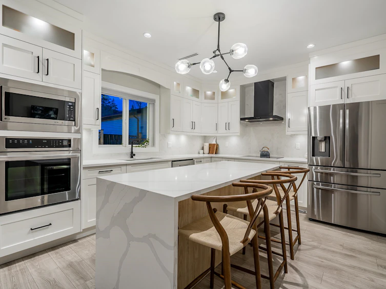 3431 Victoria Drive, Port Coquitlam, BC, V3B 2V5 - 2