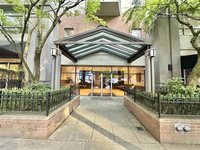1205 - 1188 Howe Street, Vancouver BC V6Z 2S8