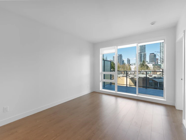 301-13387 Old Yale Road, Surrey, BC, V3T 5A2 - 4