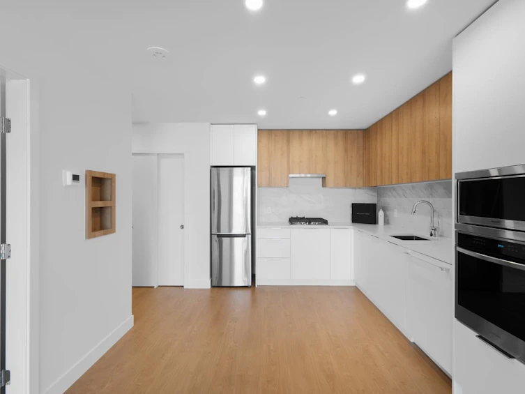 301-13387 Old Yale Road, Surrey, BC, V3T 5A2 - 3