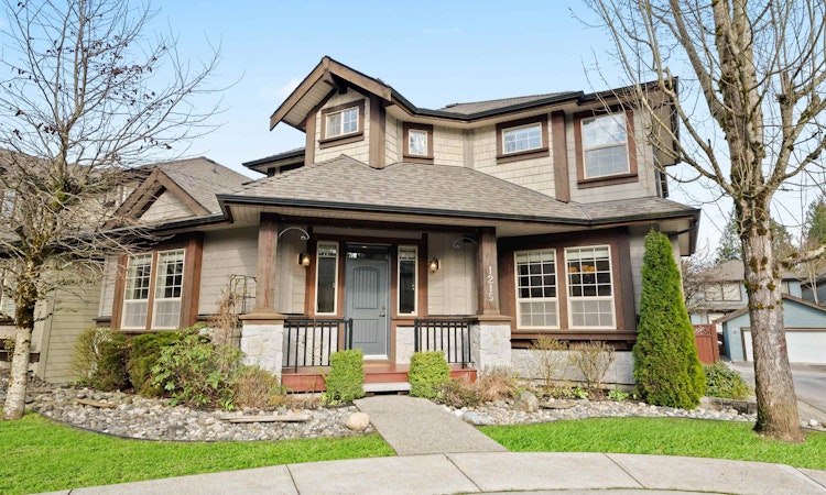 1215 Burkemont Place