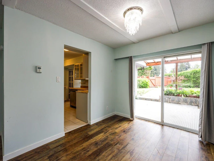 1373 Lynn Valley Road, North Vancouver, BC, V7J 2A7 - 12