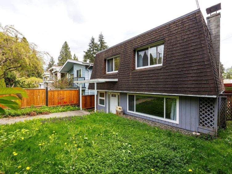 1373 Lynn Valley Road, North Vancouver, BC, V7J 2A7 - 31