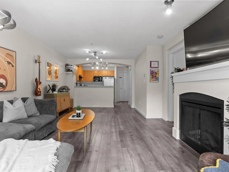 304-2958 Silver Springs Boulevard, Coquitlam, BC, V3E 3R9 - 12