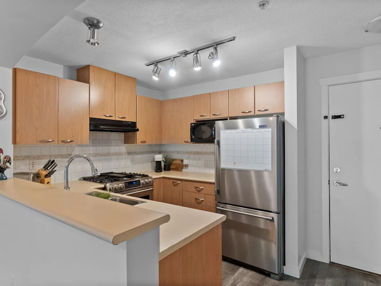 304-2958 Silver Springs Boulevard, Coquitlam, BC, V3E 3R9 - 5