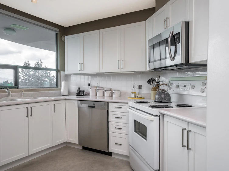 802-33065 Mill Lake Road, Abbotsford, BC, V2S 8E6 - 10