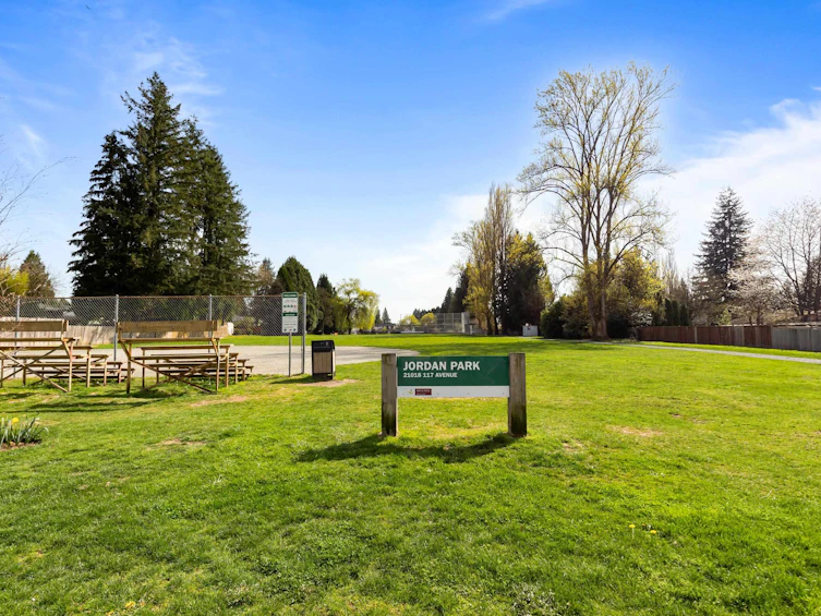 21099 Berry Avenue, Maple Ridge, BC, V2X 7V3 - 36