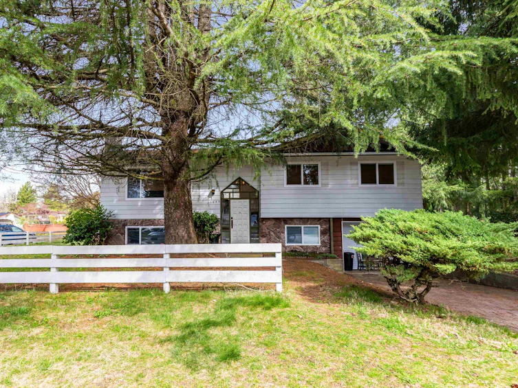 21099 Berry Avenue, Maple Ridge, BC, V2X 7V3