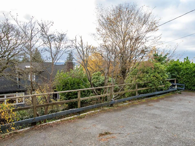 986 Esquimalt Avenue, West Vancouver, BC, V7T 1J8 - 35