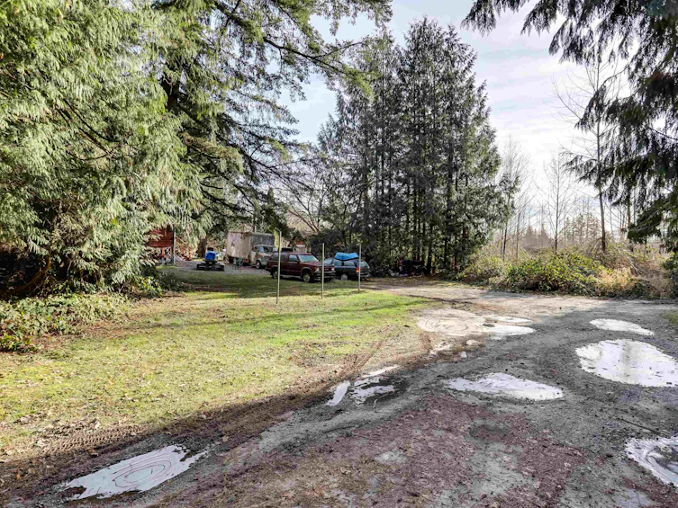 24216 Dewdney Trunk Road, Maple Ridge, BC, V4R 1W6 - 16