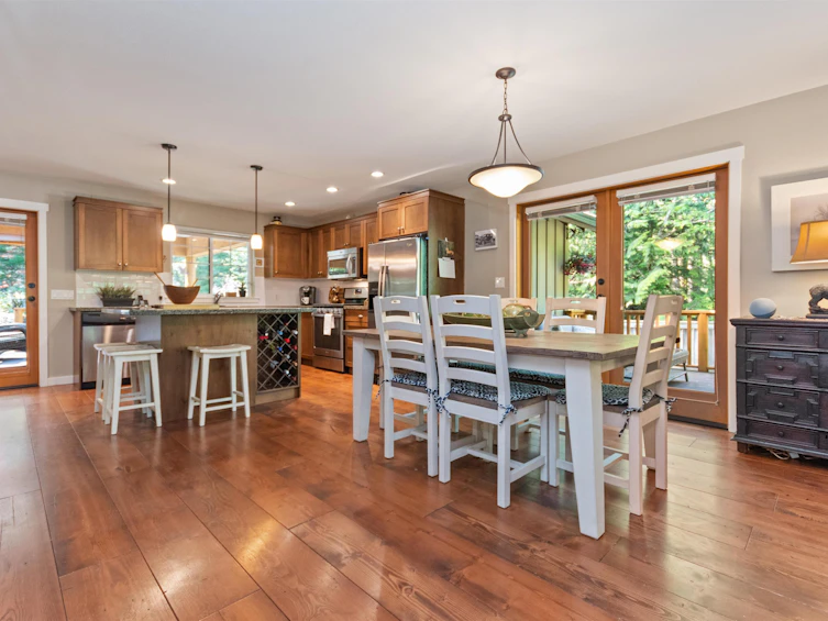 1907 Ravenwood Trail, Cultus Lake, BC, V2R 0E1 - 9