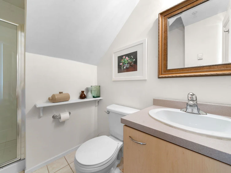 17-2389 Charles Street, Vancouver, BC, V5L 5G4 - 18