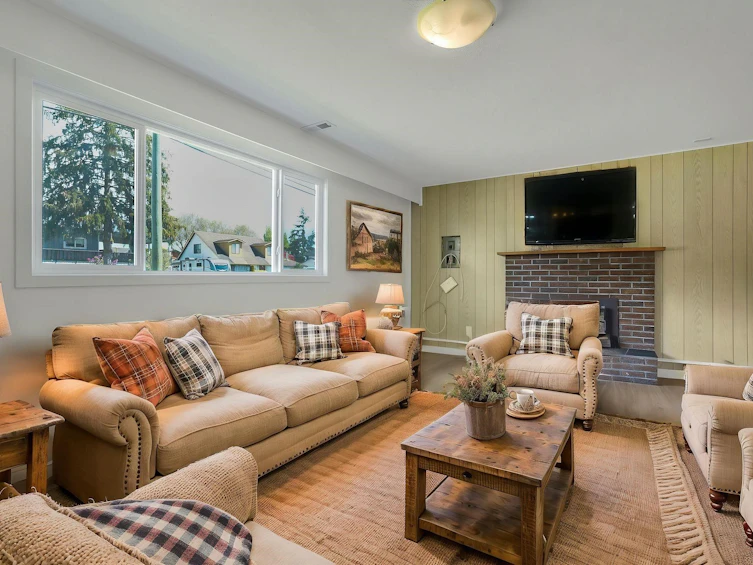 4925 58 Street, Delta, BC, V4K 3H4 - 4