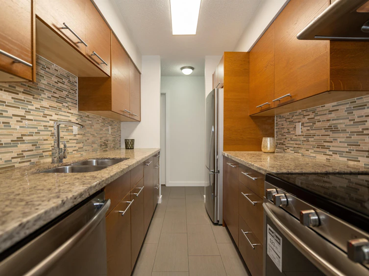 304-2190 W 8 Avenue, Vancouver, BC, V6K 2A4 - 10