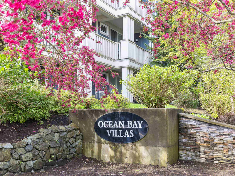 411 - 15392 16a Avenue, Surrey BC V4A 1S9