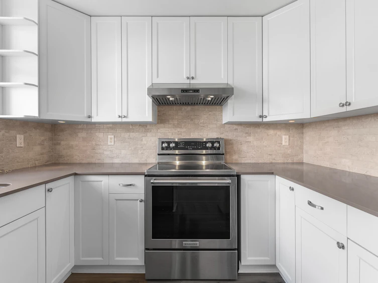 411-15392 16a Avenue, Surrey, BC, V4A 1S9 - 12