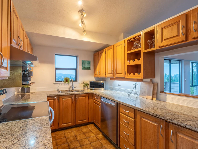 8-5746 Marine Way, Sechelt, BC, V7Z 0L8 - 10