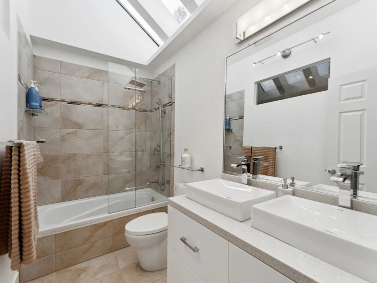 3248 W 2nd Avenue, Vancouver, BC, V6K 1K8 - 28