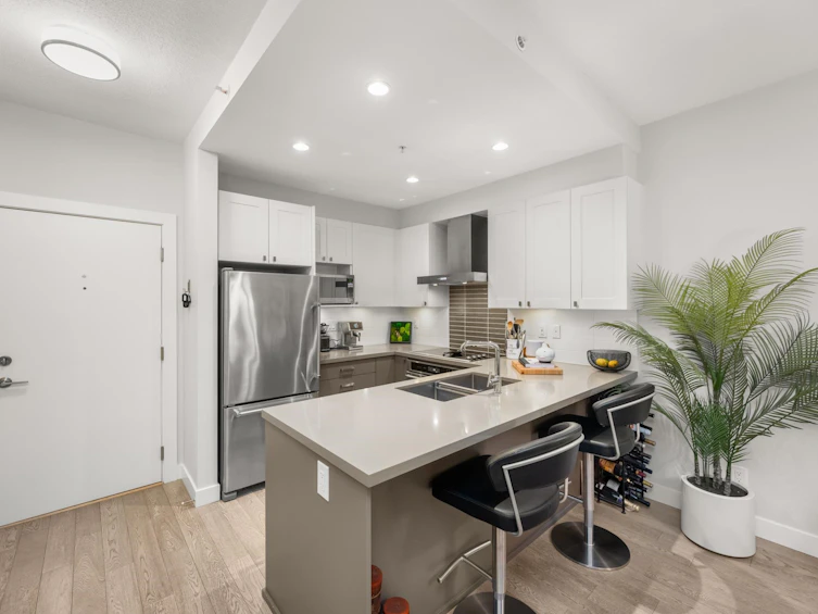 501-3399 Noel Drive, Burnaby, BC, V3J 0G8 - 9
