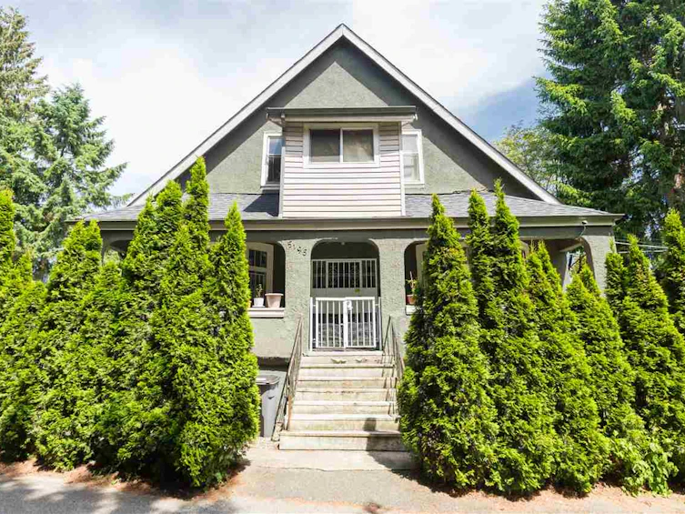 5195 Ruby Street, Vancouver, BC, V5R 4K4