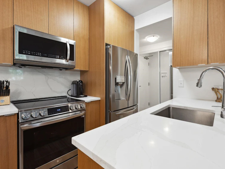 110-1033 St. Georges Avenue, North Vancouver, BC, V7L 3H5 - 2