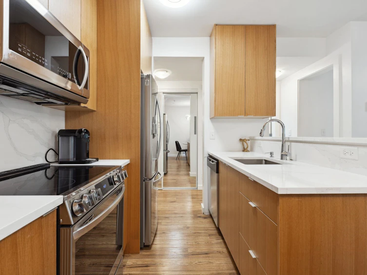 110-1033 St. Georges Avenue, North Vancouver, BC, V7L 3H5 - 18