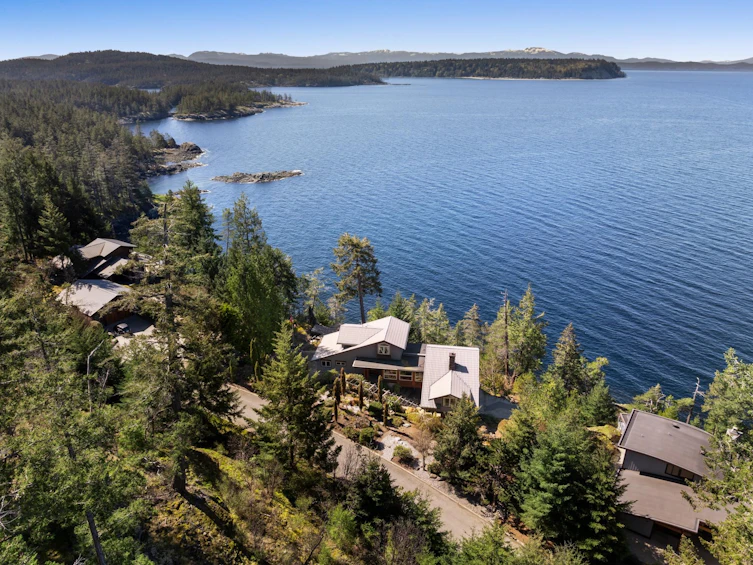 9987 Welcome Wynd, Halfmoon Bay, BC, V7Z 1G5 - 2