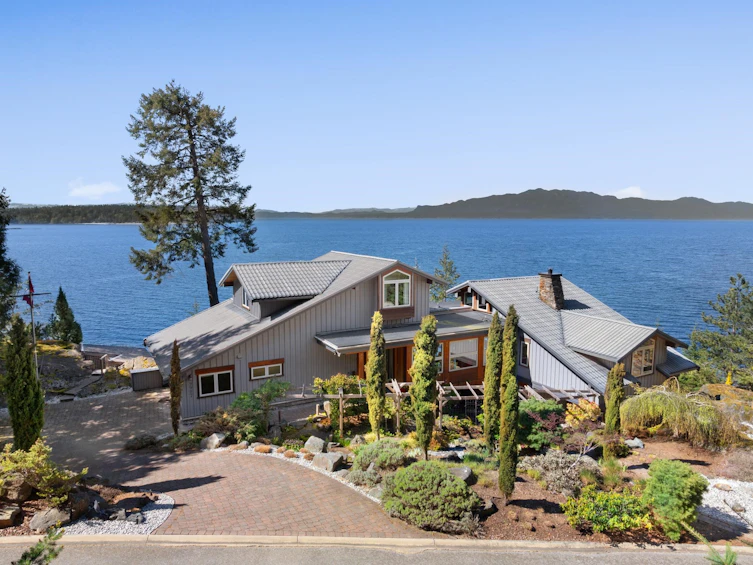9987 Welcome Wynd, Halfmoon Bay, BC, V7Z 1G5