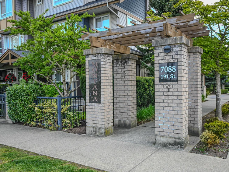 32-7088 191 Street, Surrey, BC, V4N 0B4 - 32