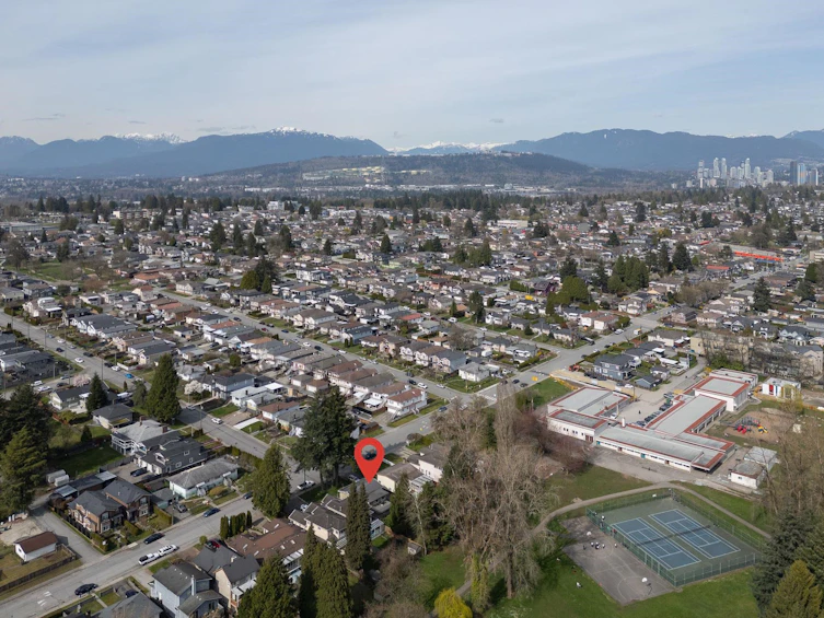 7564 12th Avenue, Burnaby, BC, V3N 2K1 - 10