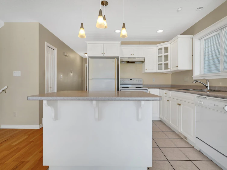 15521 Goggs Avenue, Surrey, BC, V4B 2N5 - 9