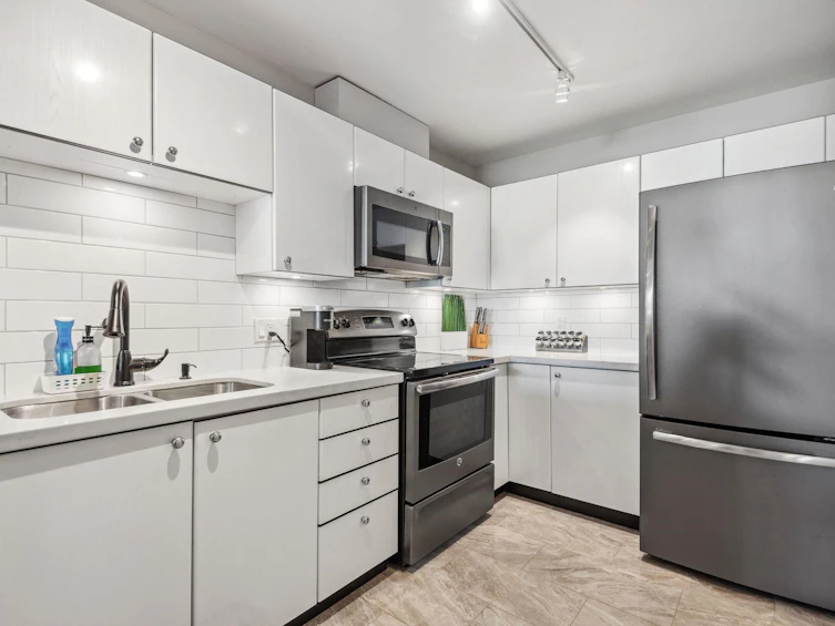 403-5888 Dover Crescent, Richmond, BC, V7C 5R9 - 8