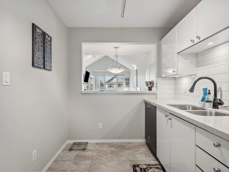 403-5888 Dover Crescent, Richmond, BC, V7C 5R9 - 9